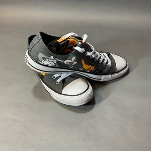 Converse Looney Toons All Stars Bugs and Daffy, size 9